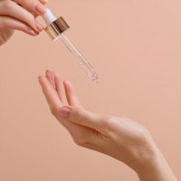Smoothing face serum