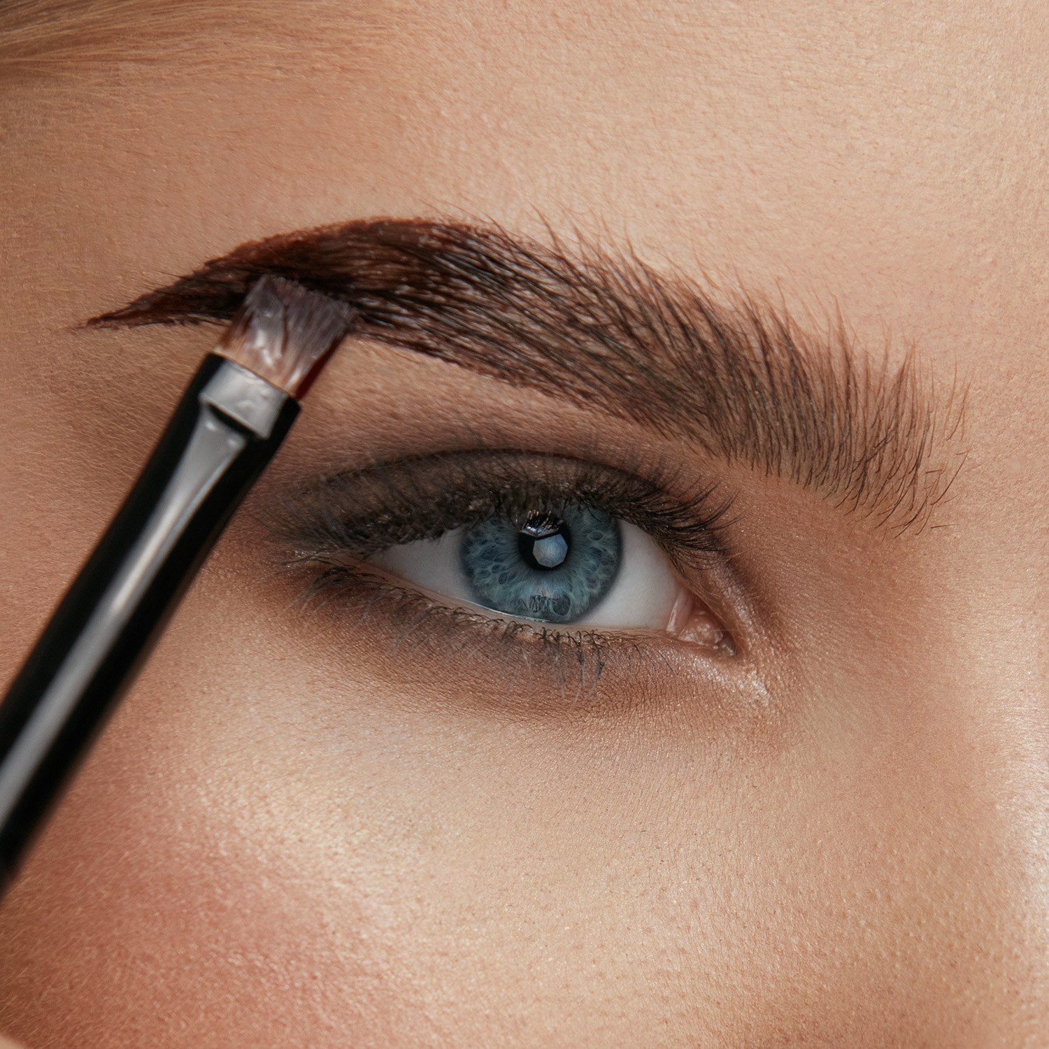 How to make eyebrow wax?