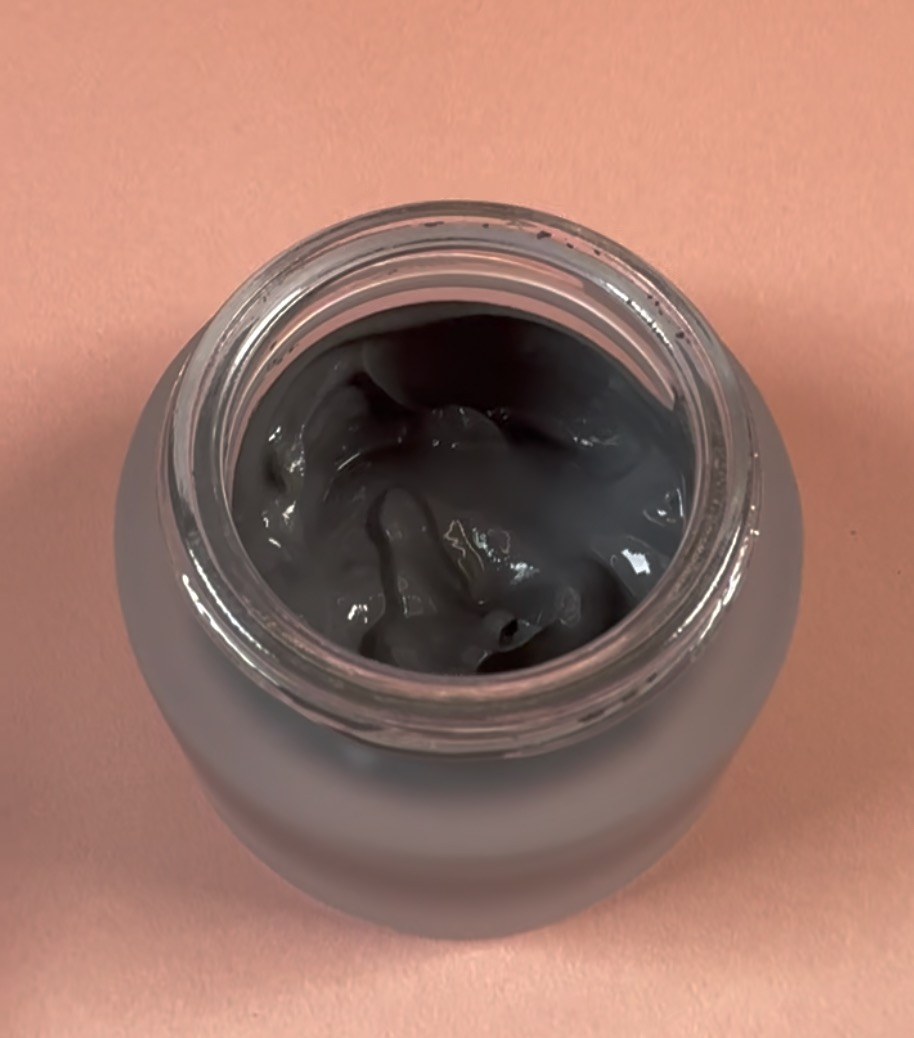 Detalle de la mascarilla de arcilla para el rostro