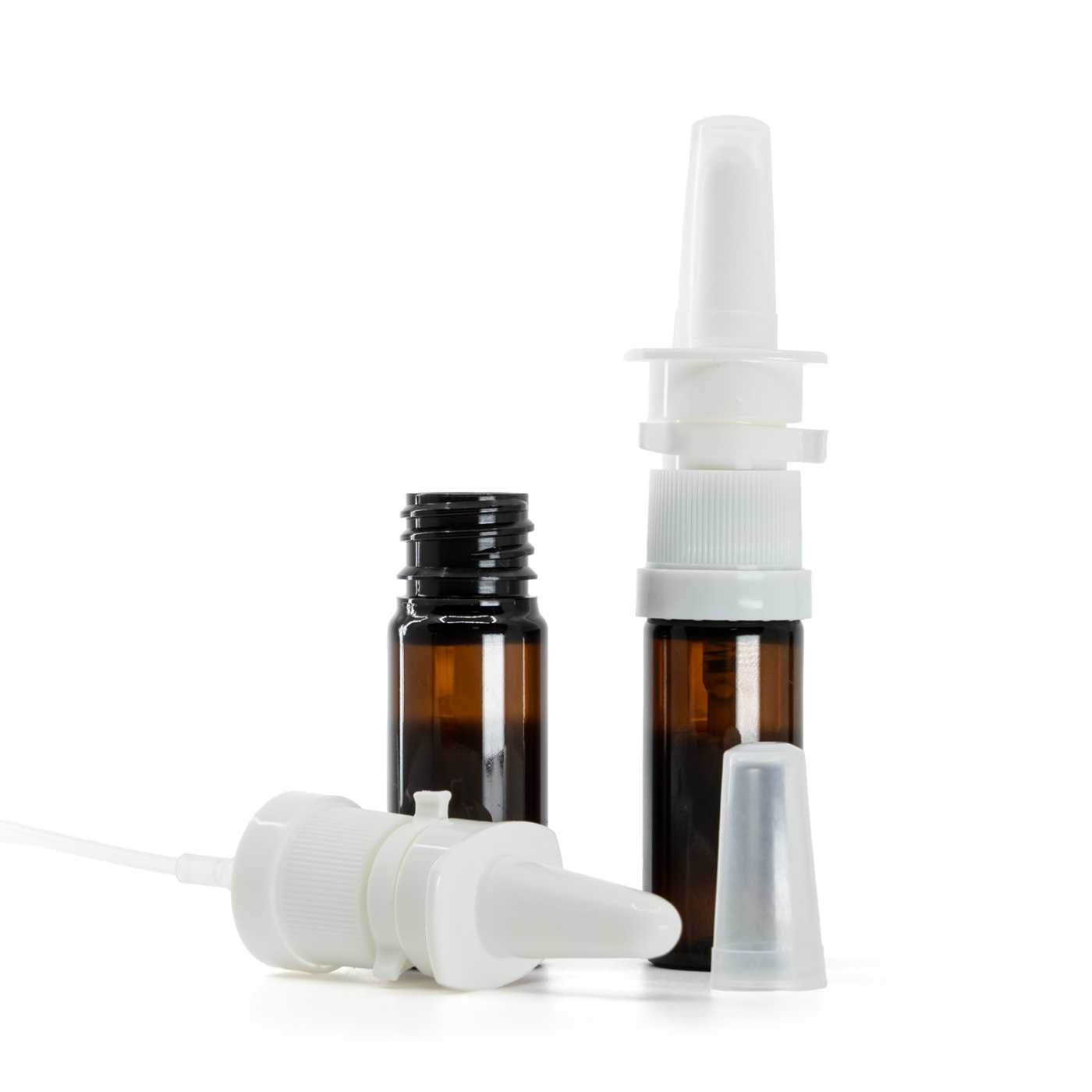 Butelka plastikowa brązowa, biały atomizer do nosa, 10 ml