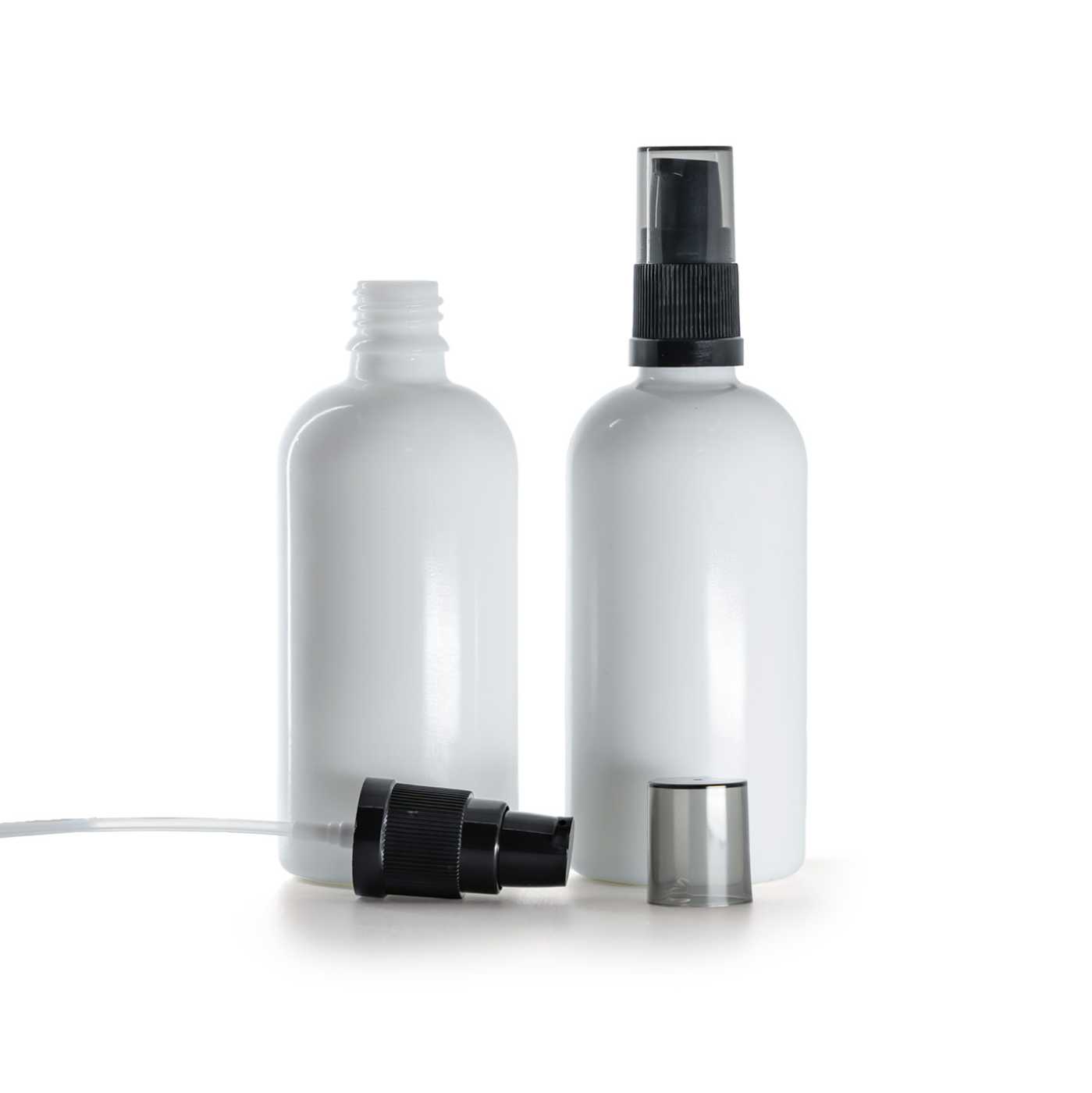 Sklenená fľaška, liekovka biela, čierny dávkovač s dymovým krytom, 100 ml