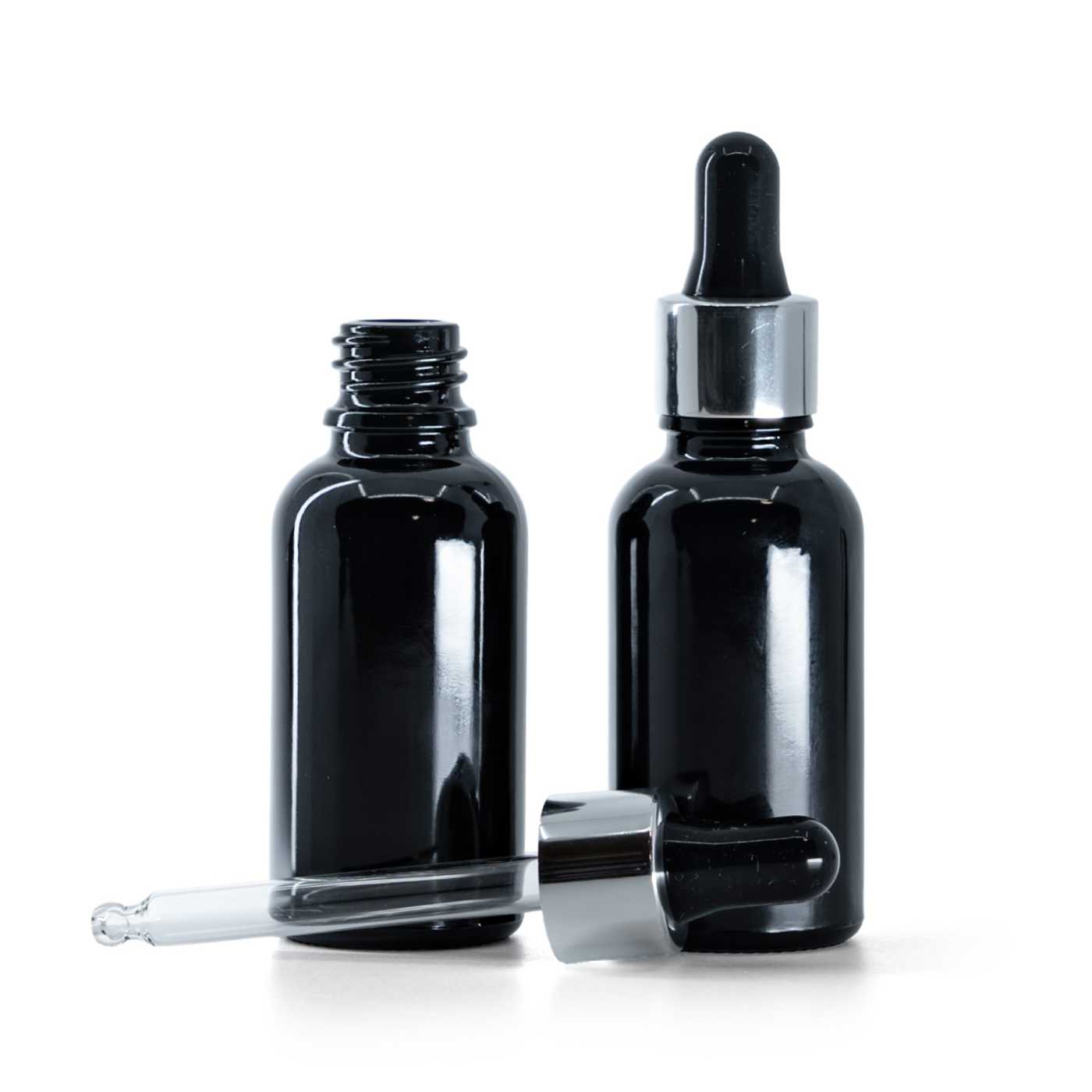 Lesklá černá skleněná lahvička, černo-stříbrná pipeta, 30 ml