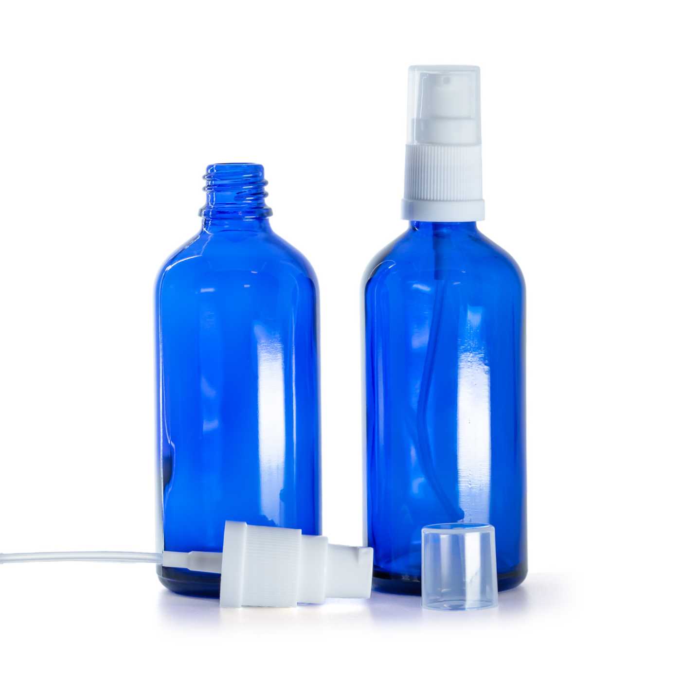 Blaue Glasflasche mit weißem Spender 100 ml