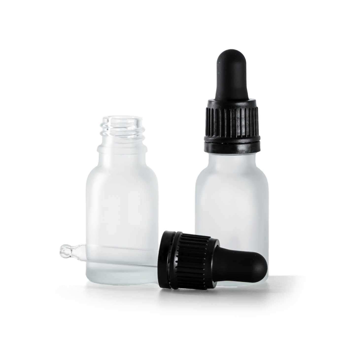 Átlátszó matt üvegpalack, fekete garanciazáras cseppentős kupak, 15 ml