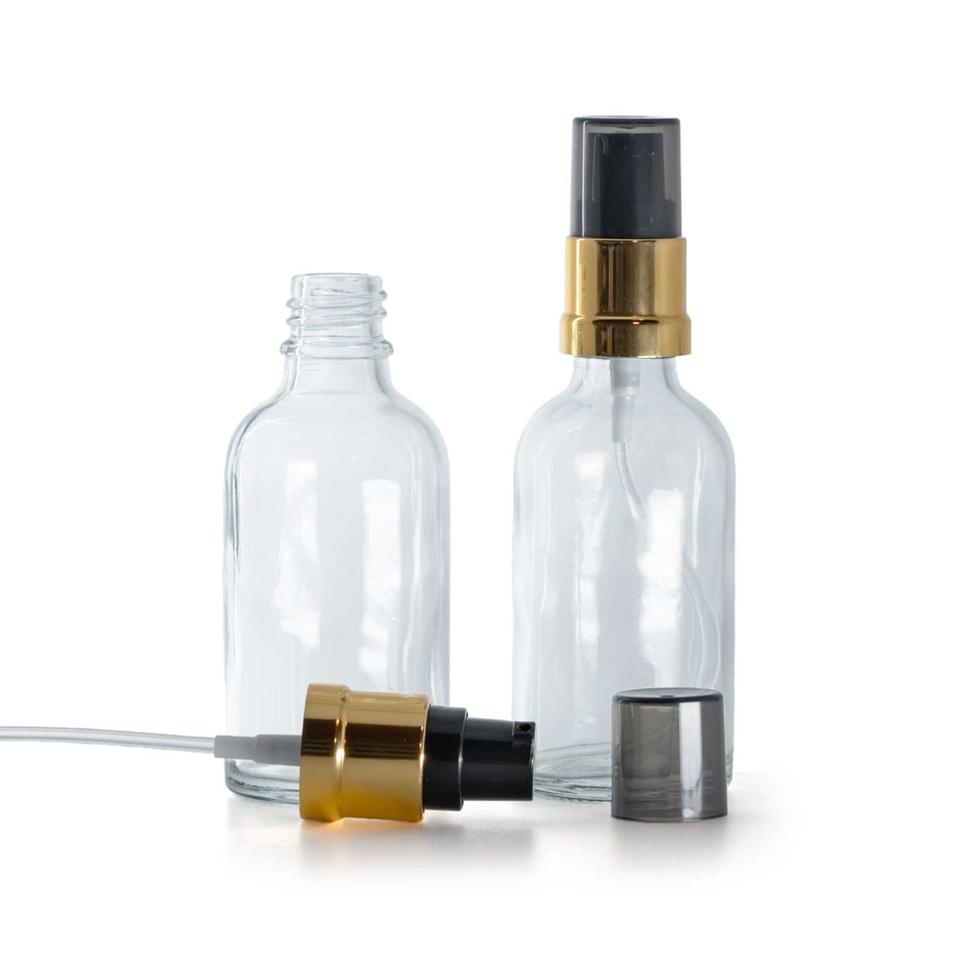 Sklenená fľaška, priehľadná, čierno-zlatý lesklý dávkovač s dymovým krytom, 30 ml
