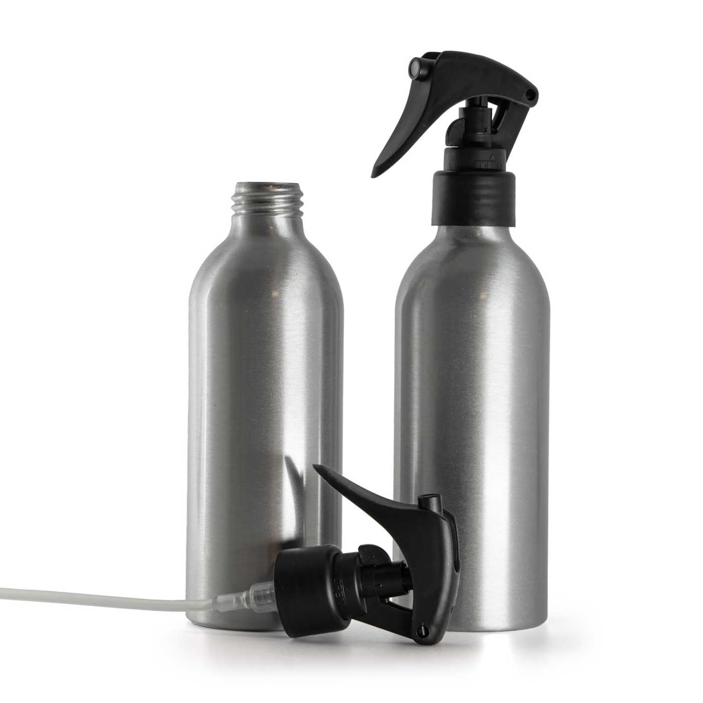 Hliníková fľaša, matný čierny pákový rozprašovač, hladká obruč, 200 ml