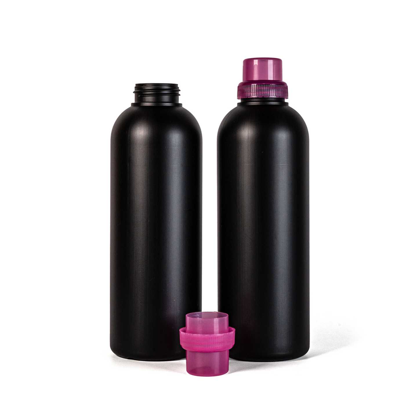 Butelka plastikowa, czarna, nakrętka różowa, 1 l
