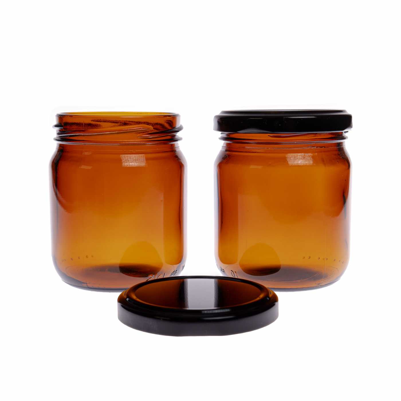 Sklenený kelímok tmavohnedý, čierny hliníkový vrchnák, 210 ml